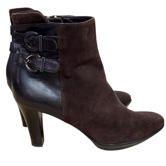 AQUATALIA BY MARVIN K. BROWN SUEDE AND LEATHER DOUBLE BUCKLE HEELED BOOTIES 6.5 - Picture 3 of 8